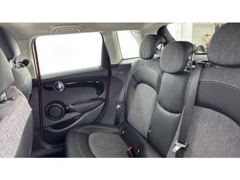 MINI Hatchback 1.5 Cooper II 5dr Auto [Chili Pack] Petrol Hatchback