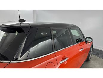 MINI Hatchback 1.5 Cooper II 5dr Auto [Chili Pack] Petrol Hatchback
