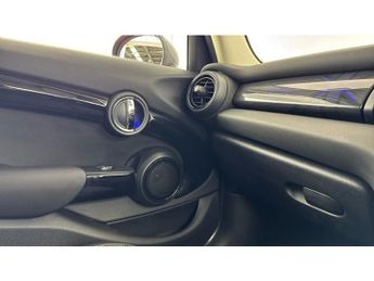 MINI Hatchback 1.5 Cooper II 5dr Auto [Chili Pack] Petrol Hatchback