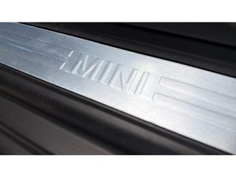 MINI Hatchback 1.5 Cooper Classic 5dr Auto Petrol Hatchback