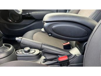 MINI Hatchback 1.5 Cooper Classic 5dr Auto Petrol Hatchback