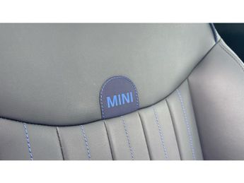 MINI Cooper 160kW SE Exclusive 54kWh 3dr Auto Electric Hatchback