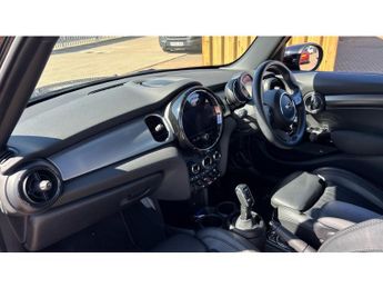 MINI Hatchback 1.5 Cooper Exclusive Premium 3dr Auto Petrol Hatchback