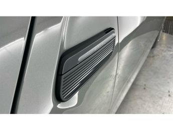 MINI Hatchback 1.5 Cooper Exclusive 5dr Auto [Comfort/Nav Pack] Petrol Hatchbac