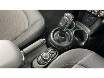 MINI Hatchback 1.5 Cooper Classic 5dr Auto Petrol Hatchback