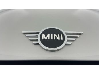MINI Hatchback 1.5 Cooper Classic 5dr Auto Petrol Hatchback
