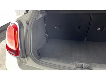 MINI Hatchback 1.5 Cooper Classic 5dr Auto Petrol Hatchback