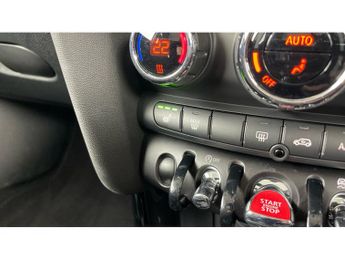 MINI Hatchback 1.5 Cooper Classic Premium 3dr Auto Petrol Hatchback
