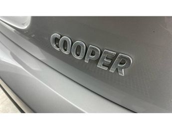 MINI Hatchback 1.5 Cooper Classic 3dr Auto Petrol Hatchback