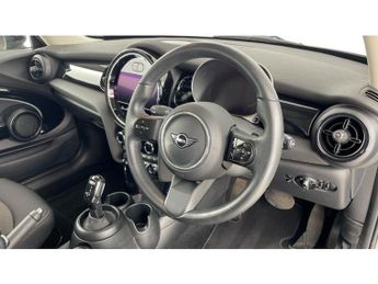 MINI Hatchback 1.5 Cooper Classic 3dr Auto Petrol Hatchback