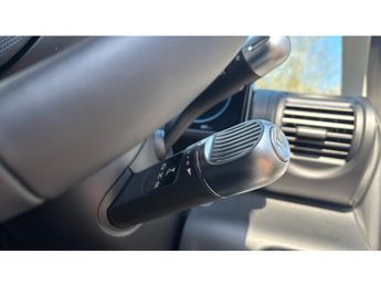Hyundai INSTER 85kW 02 49kWh 5dr Auto Electric Hatchback