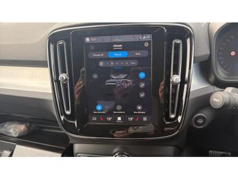Volvo XC40 2.0 B3P Core 5dr Auto Petrol Estate