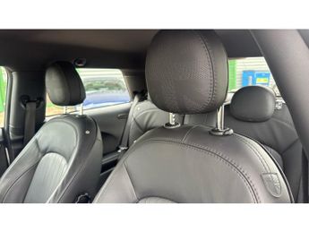 MINI Hatchback 1.5 Cooper Exclusive Premium 3dr Auto Petrol Hatchback