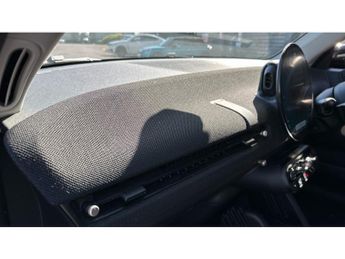 MINI Cooper 135kW E Classic 41kWh 3dr Auto Electric Hatchback