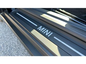 MINI Cooper 135kW E Classic 41kWh 3dr Auto Electric Hatchback