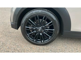 MINI Hatchback 1.5 Cooper Exclusive 3dr Auto Petrol Hatchback