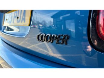 MINI Hatchback 1.5 Cooper Exclusive 3dr Auto Petrol Hatchback