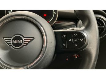 MINI Hatchback 1.5 Cooper Classic 5dr Auto Petrol Hatchback