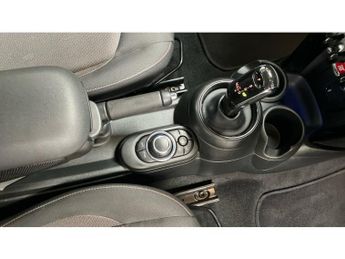 MINI Hatchback 1.5 Cooper Classic 5dr Auto Petrol Hatchback