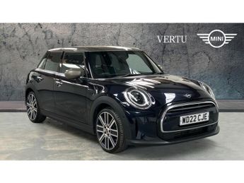 MINI Hatch 1.5 Cooper Exclusive 5dr Auto [Comfort/Nav Pack] Petrol Hatchbac
