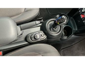 MINI Hatchback 1.5 Cooper Classic Premium 3dr Auto Petrol Hatchback