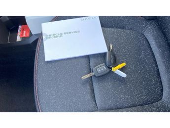 Dacia Spring 27kWh Expression 65 48kW 5dr Auto Electric Hatchback