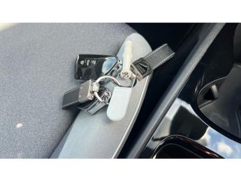 Volkswagen ID.3 150kW Family Pro Performance 58kWh 5dr Auto Electric Hatchback