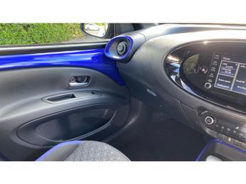 Toyota Aygo X 1.0 VVT-i Edge 5dr Auto Petrol Hatchback