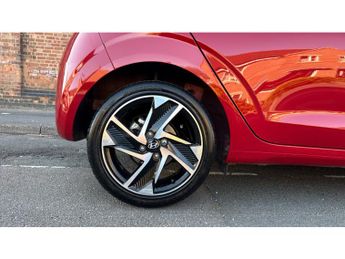 Hyundai i10 1.2 MPi Premium 5dr Auto Petrol Hatchback