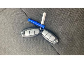 Nissan Qashqai 1.3 DiG-T MH 158 N-Connecta 5dr Xtronic Petrol Hatchback