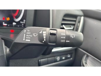Nissan Qashqai 1.3 DiG-T MH 158 N-Connecta 5dr Xtronic Petrol Hatchback