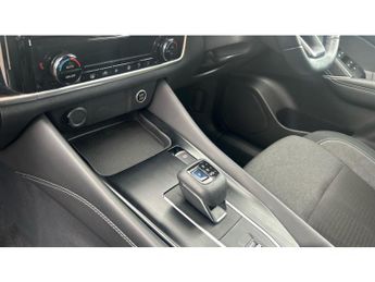 Nissan Qashqai 1.3 DiG-T MH 158 N-Connecta 5dr Xtronic Petrol Hatchback