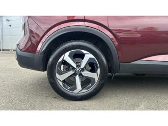 Nissan Qashqai 1.3 DiG-T MH 158 N-Connecta 5dr Xtronic Petrol Hatchback