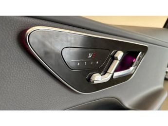 Mercedes-Benz C-Class C200 AMG Line Premium Plus 4dr 9G-Tronic Petrol Saloon