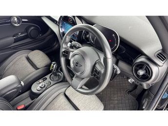MINI Hatchback 135kW Cooper S Level 2 33kWh 3dr Auto Electric Hatchback