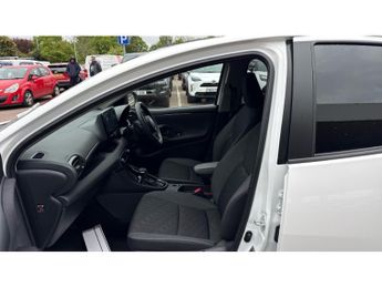 Toyota Yaris 1.5 Hybrid Design 5dr CVT Hybrid Hatchback