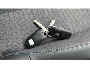 Peugeot 2008 1.2 PureTech 130 Allure 5dr EAT8 Petrol Estate