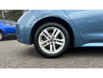 Toyota Corolla 1.8 VVT-i Hybrid Icon Tech 5dr CVT Hybrid Hatchback