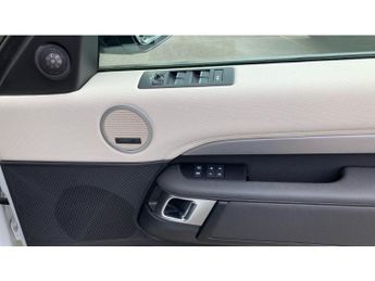 Land Rover Discovery 3.0 D300 R-Dynamic SE 5dr Auto Diesel Station Wagon