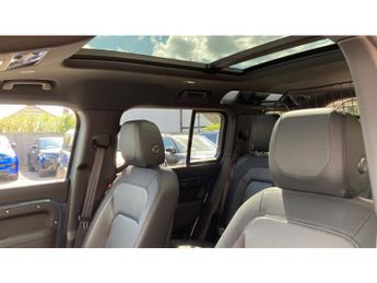 Land Rover Defender 3.0 D250 X-Dynamic SE 110 5dr Auto Diesel Estate