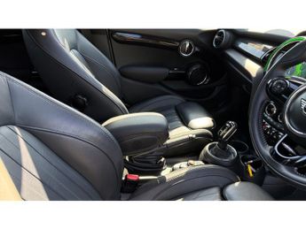 MINI Hatchback 1.5 Cooper Exclusive II 5dr Auto Petrol Hatchback