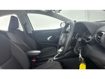 Toyota Yaris 1.5 Hybrid Icon 5dr CVT Hybrid Hatchback