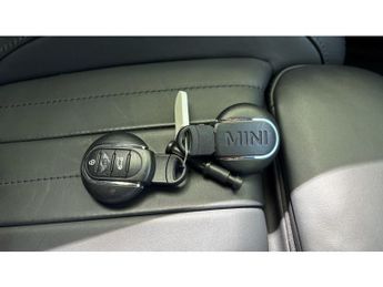 MINI Hatchback 1.5 Cooper Exclusive 3dr Auto Petrol Hatchback