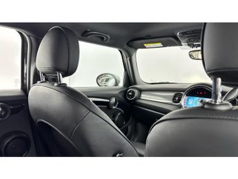 MINI Hatchback 1.5 Cooper Exclusive 5dr Auto Petrol Hatchback
