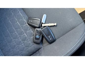 Toyota C-HR 1.8 Hybrid Design 5dr CVT Hybrid Hatchback