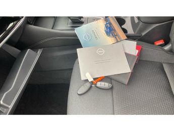 Nissan Qashqai 1.3 DiG-T MH 158 N-Connecta 5dr Xtronic Petrol Hatchback