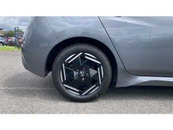 Nissan LEAF 110kW Acenta 39kWh 5dr Auto Electric Hatchback