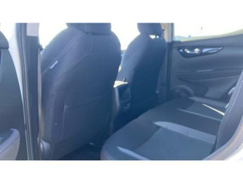 Nissan Qashqai 1.3 DiG-T 160 [157] N-Connecta 5dr DCT Glass Roof Petrol Hatchba