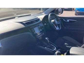 Nissan Qashqai 1.3 DiG-T 160 [157] N-Connecta 5dr DCT Glass Roof Petrol Hatchba