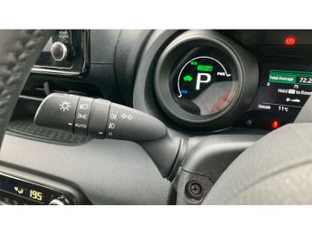 Toyota Yaris 1.5 Hybrid Design 5dr CVT Hybrid Hatchback